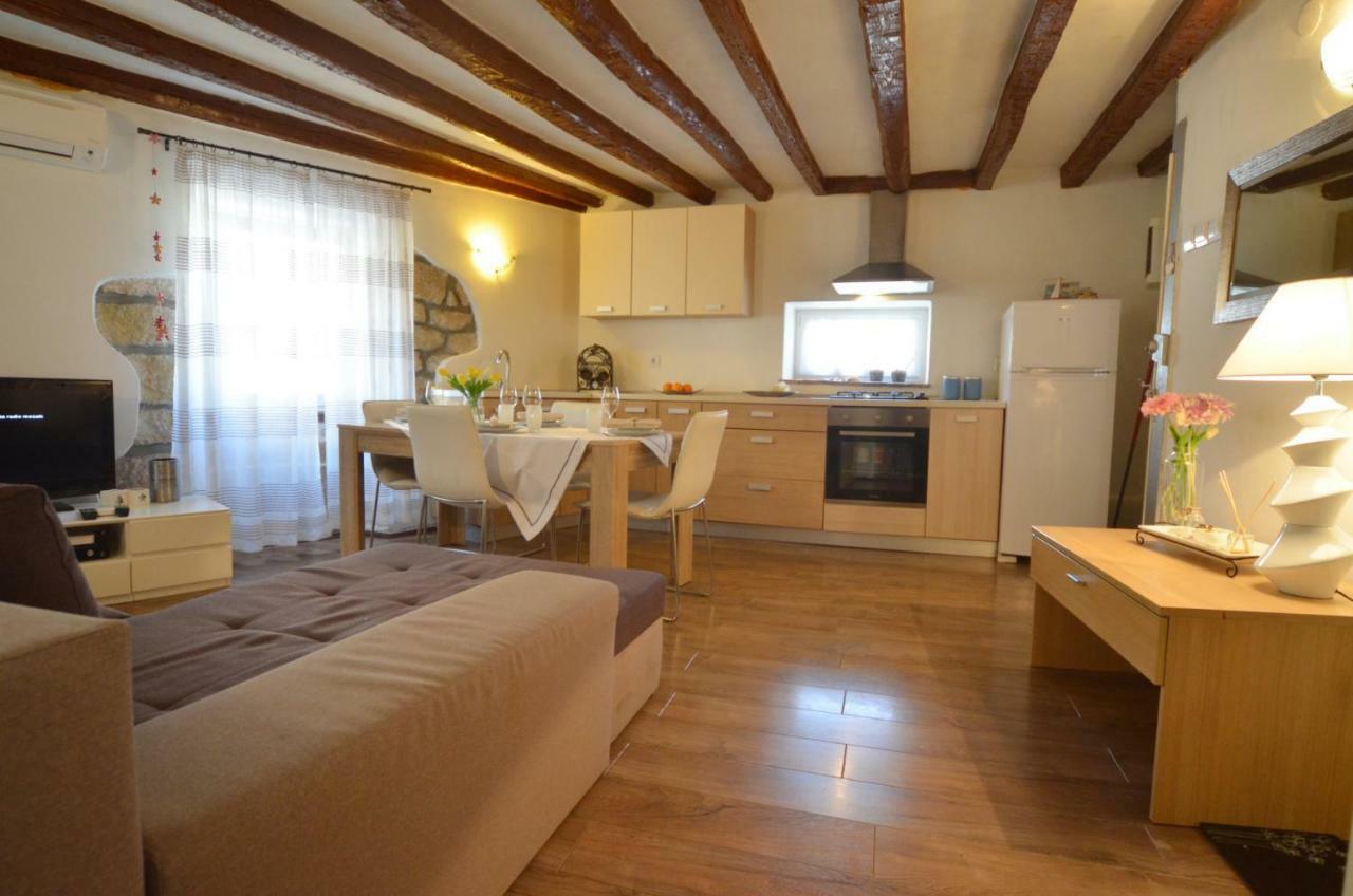 Apartment Eleni Rovinj Exterior photo