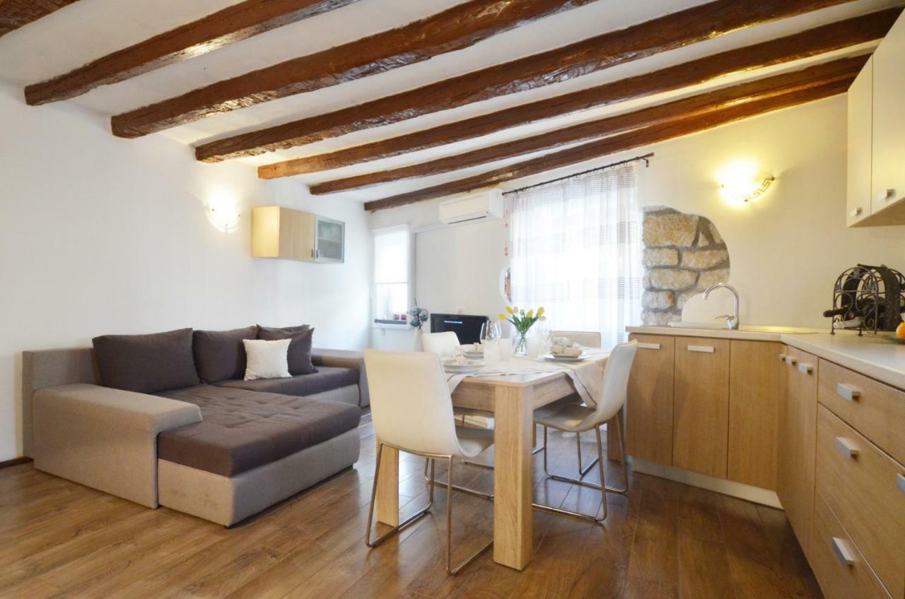 Apartment Eleni Rovinj Exterior photo